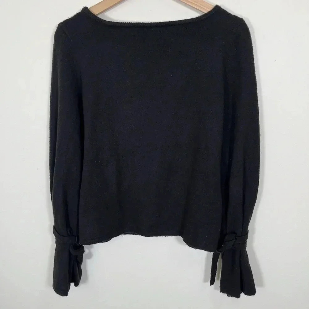 Cupcakes  And Cashmere Bowtie Sleeves Sweater - Picture 11 of 11